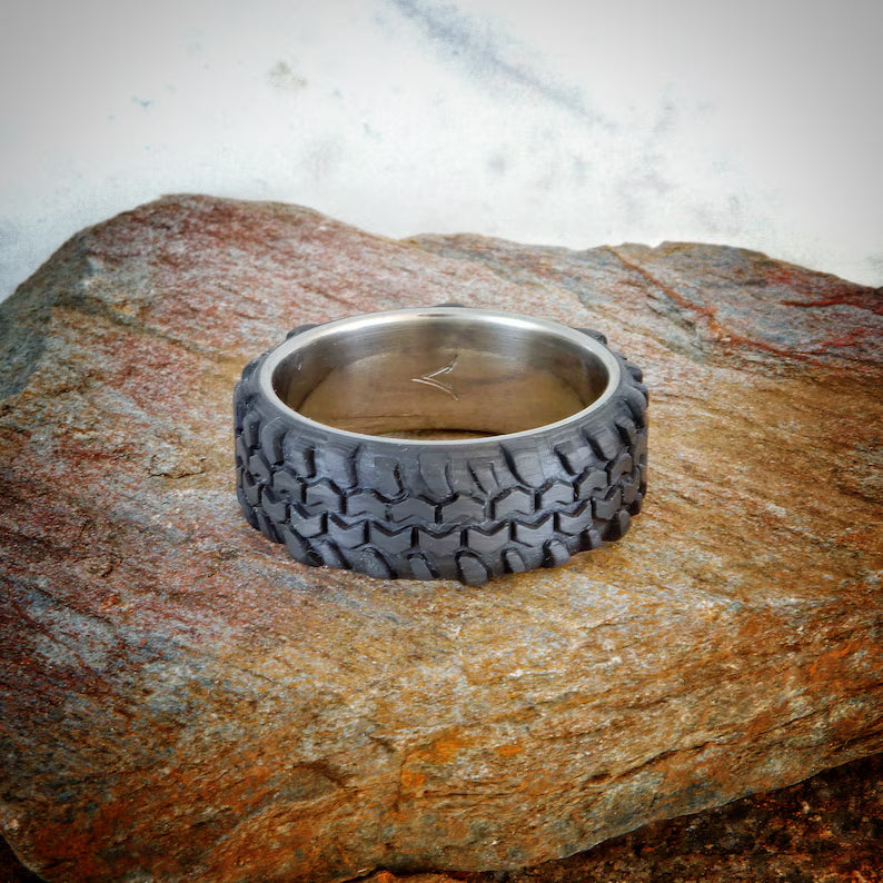 Carbon Fiber Tread Ring: Ti-Core Off Road Racing Band