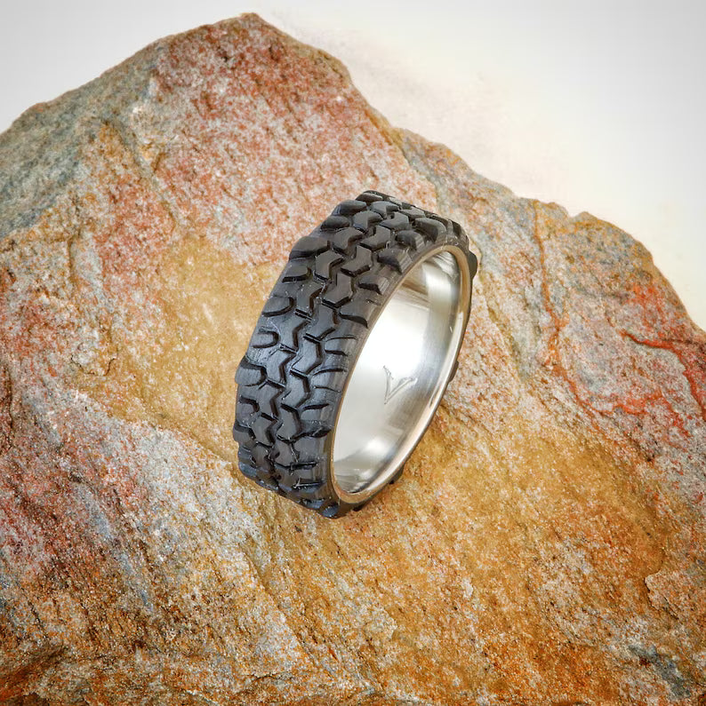 Carbon Fiber Tread Ring: Ti-Core Off Road Racing Band